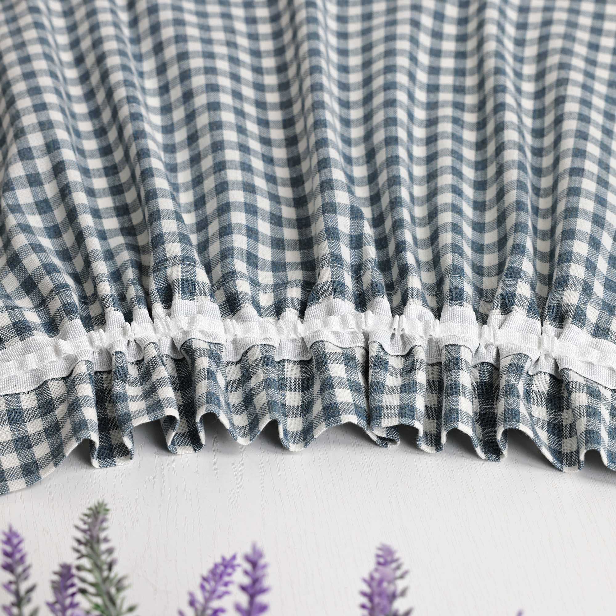 Short Curtains in Valance Style with Check Pattern Set of 2