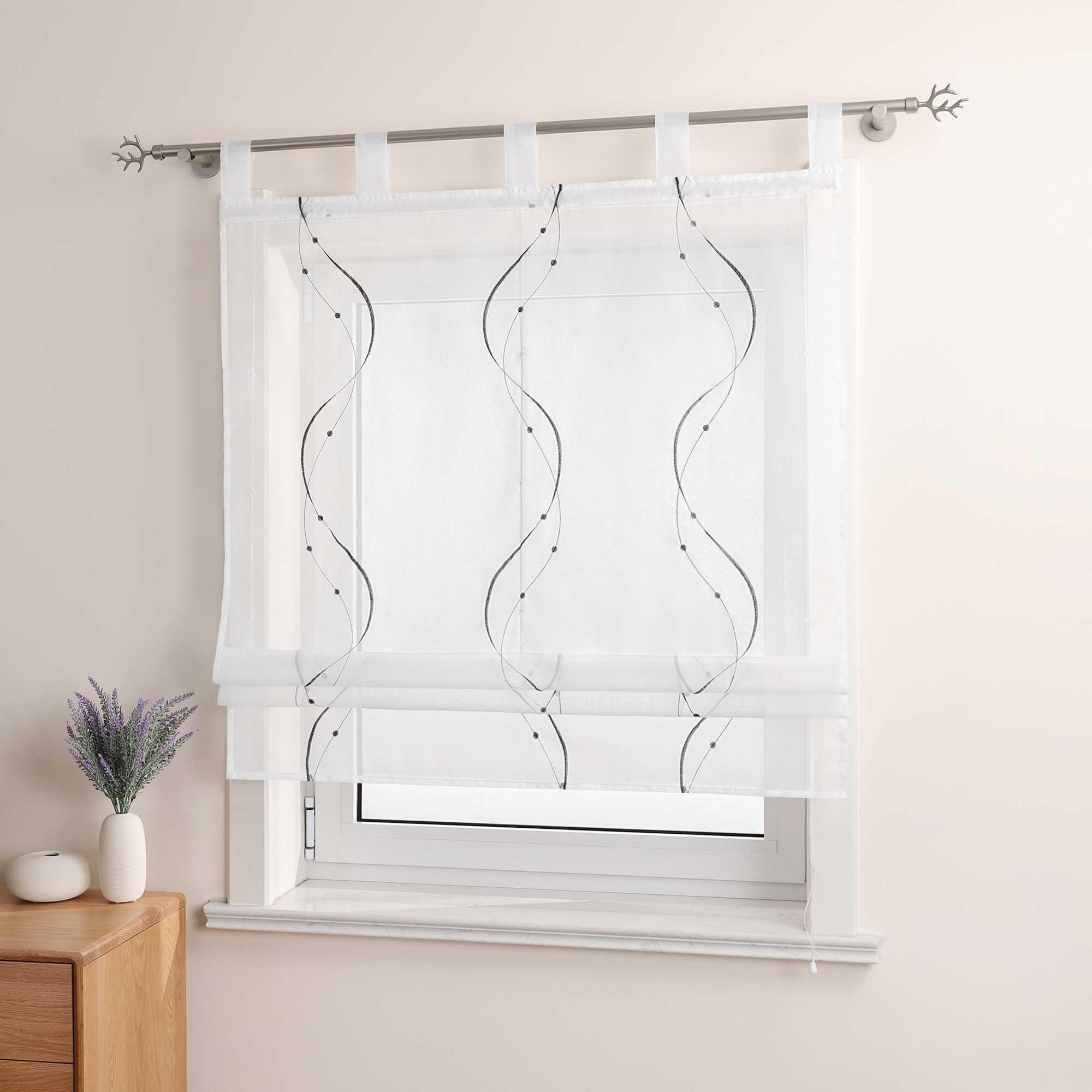 Roman Shade with Tab-Top Hanging and Wave Pattern Embroidery