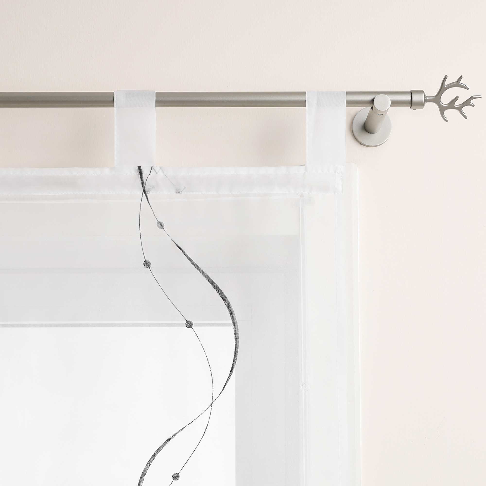 Roman Shade with Tab-Top Hanging and Wave Pattern Embroidery