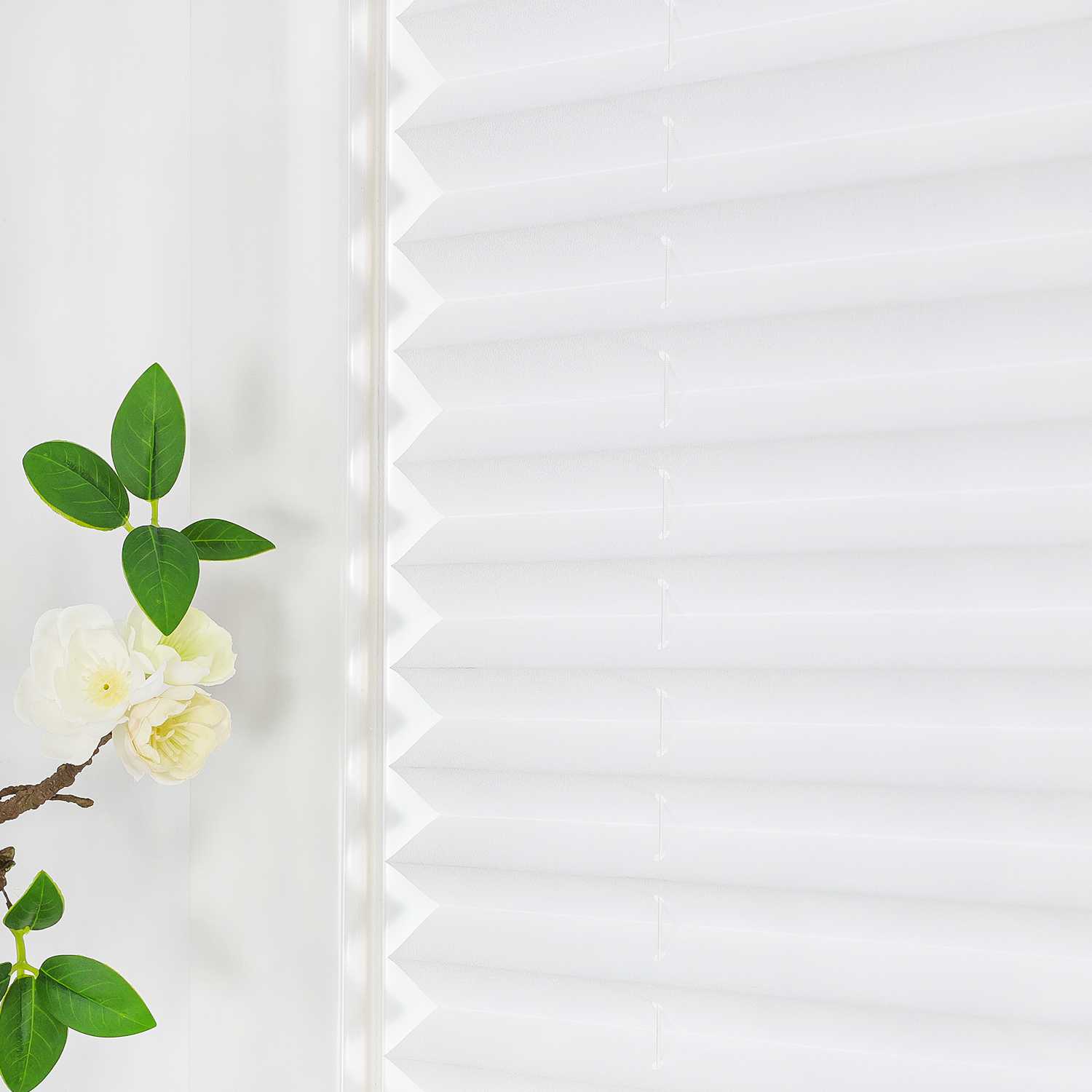 Pleated Blind White Pleated Blind Polyester 1 Piece - White, W x H 45 x 130cm