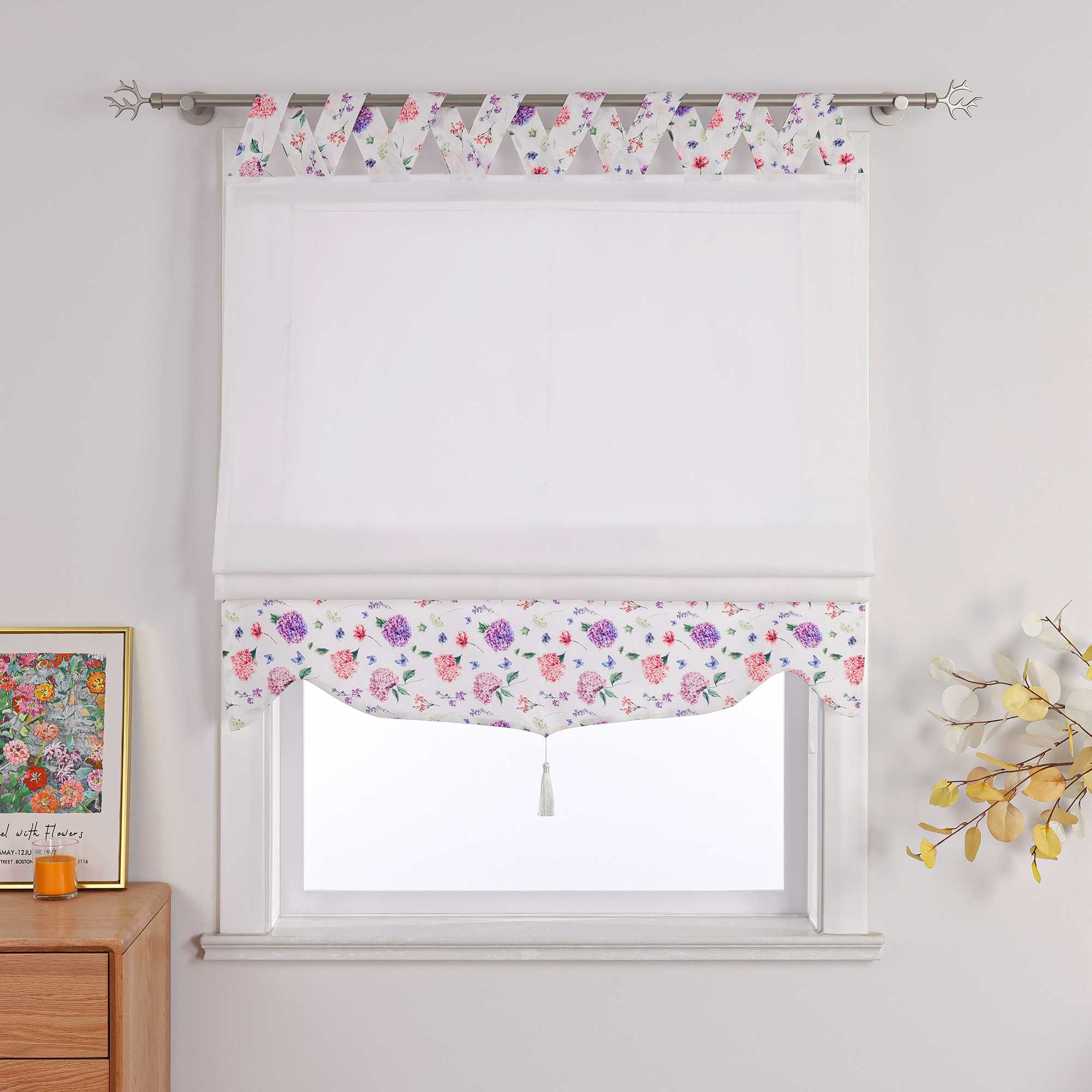Roman Shade with V-Shaped Tab Tops Opaque Kitchen with Hydrangea Pattern - White, W x H 80 x 140cm