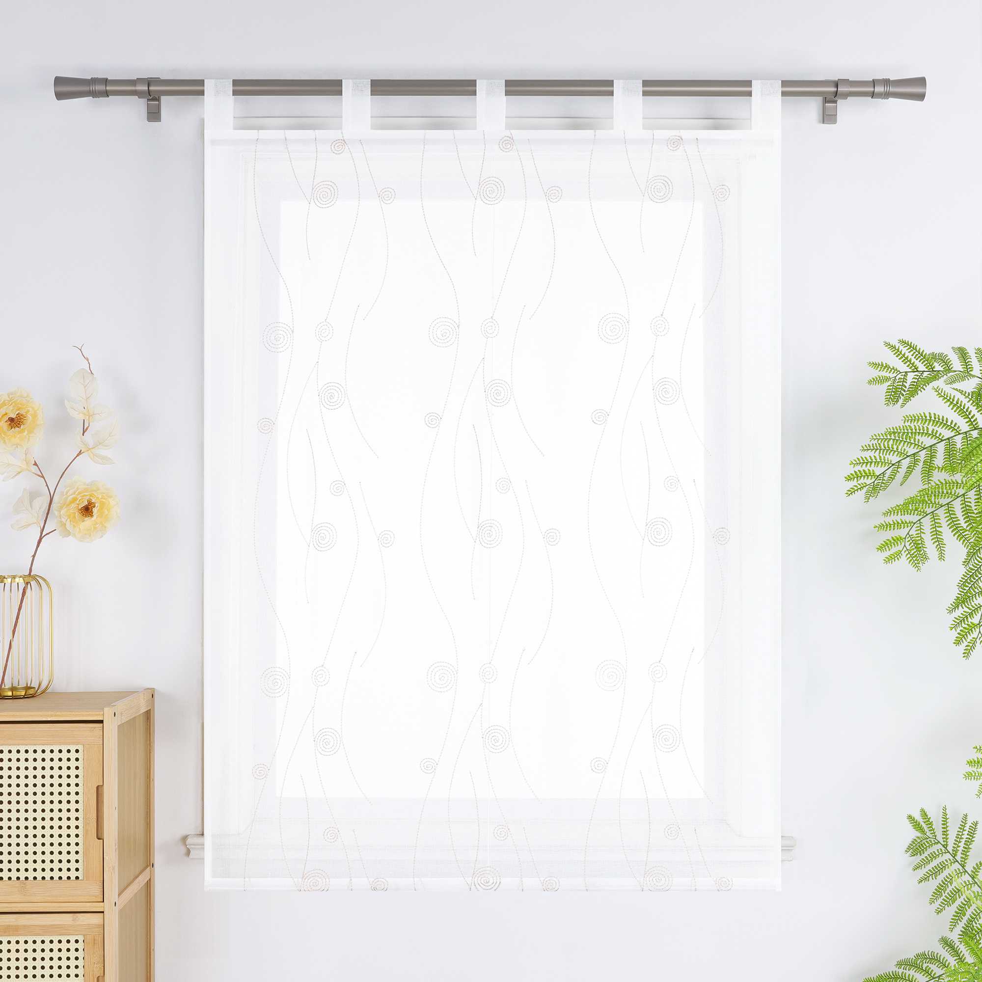Roman Shade with Circle Pattern