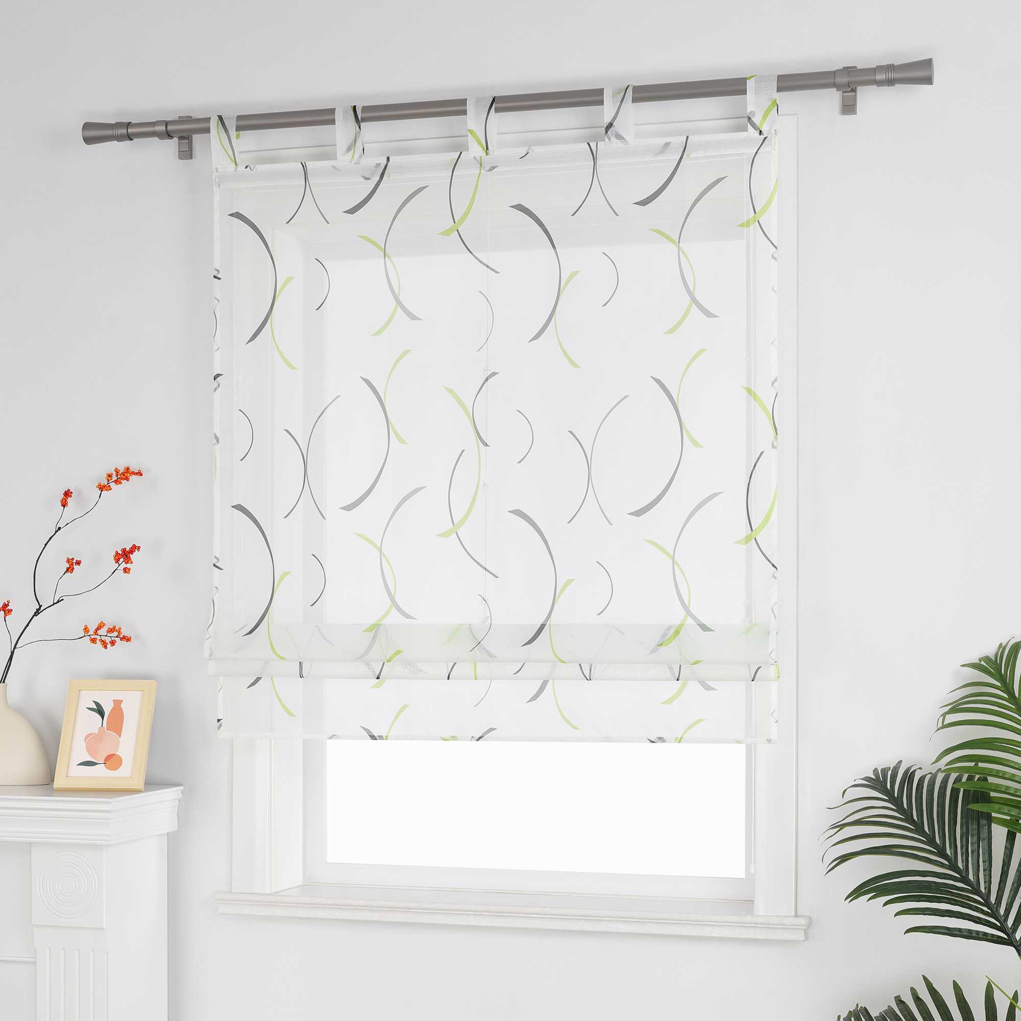 Roman Shade with Printed Clip Design