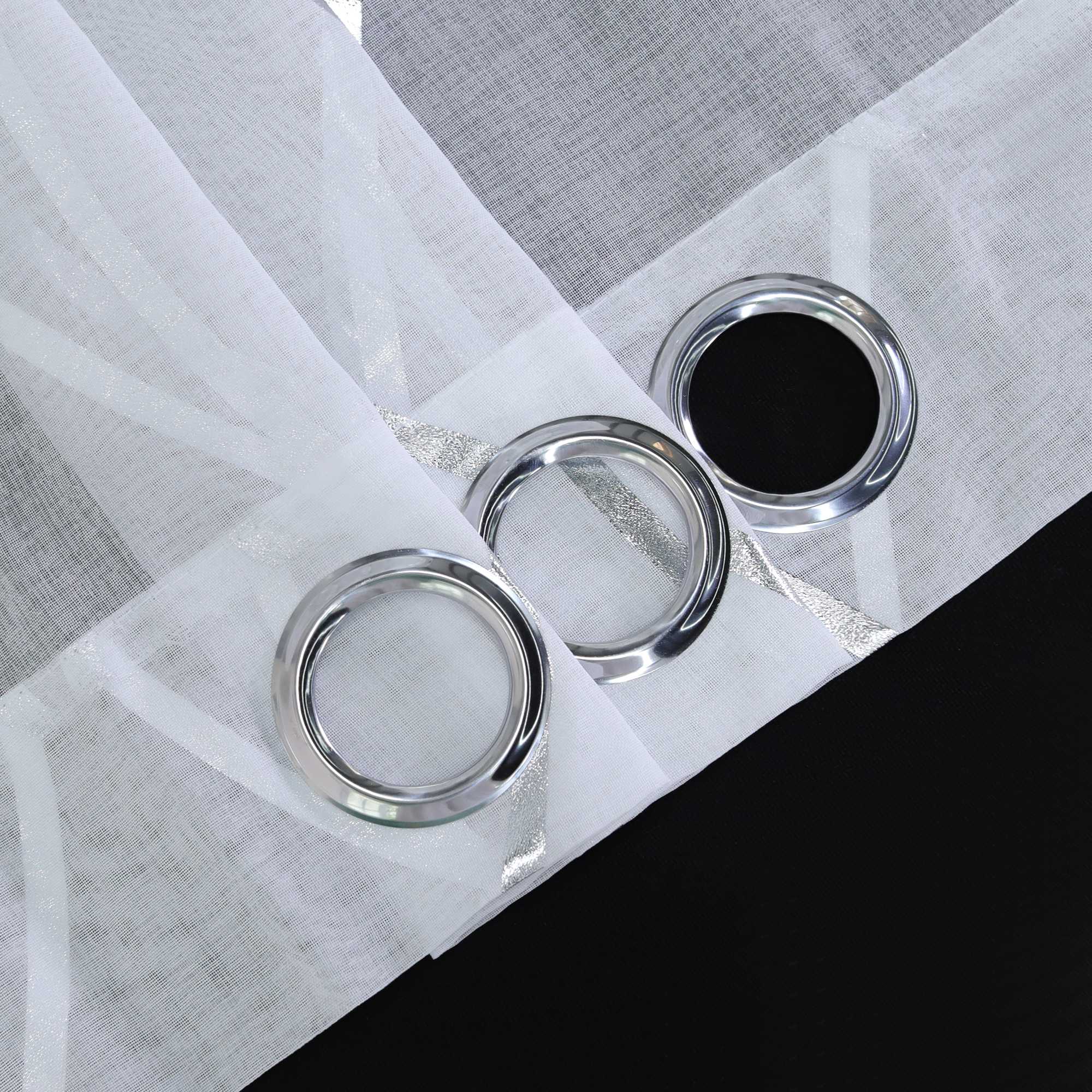 Grommet Curtain with Wave Pattern Light-Filtering