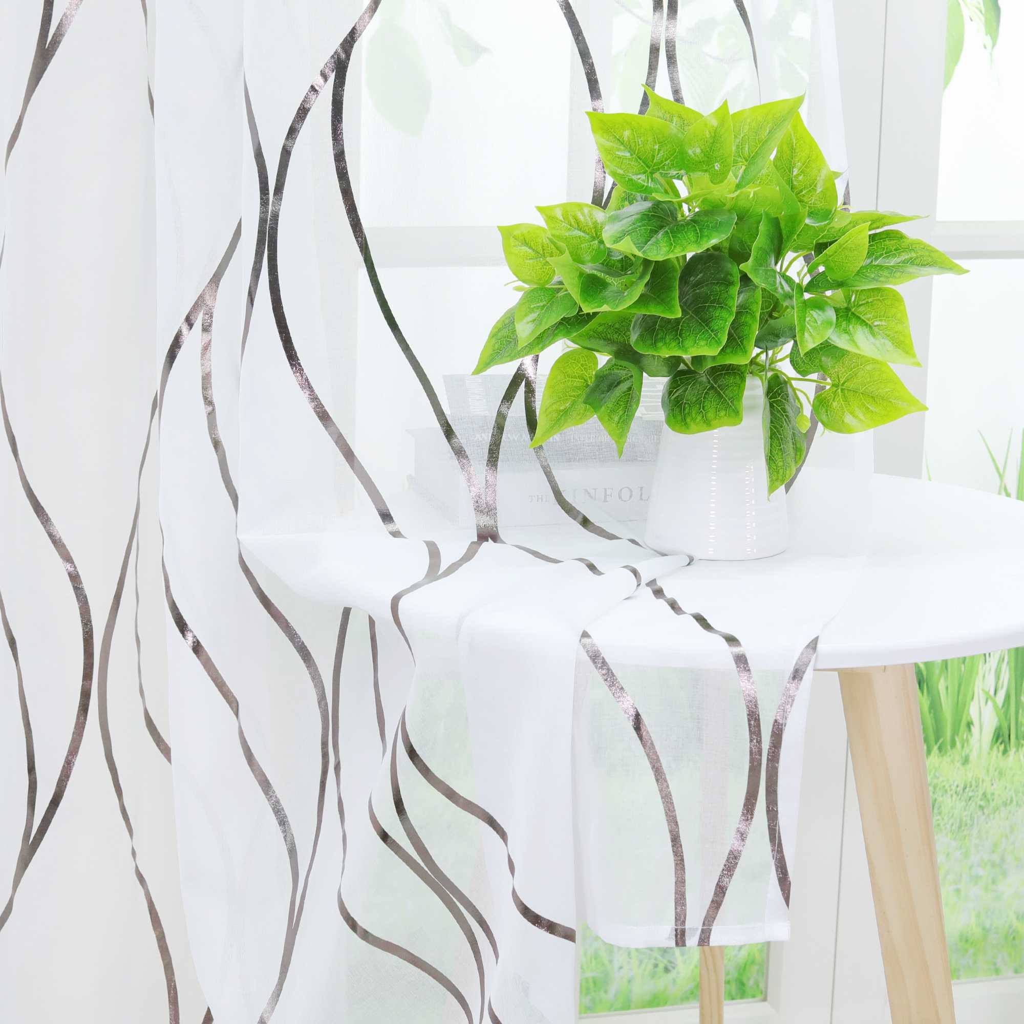 Grommet Curtain with Wave Pattern Light-Filtering